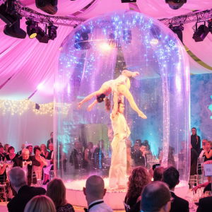 Promo Magical Snowdome  London