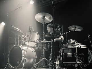 Promo (Oasis) Definitely Might Be Oasis Tribute Band Staffordshire