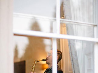 Promo Al about the Sax Saxophonist Manchester