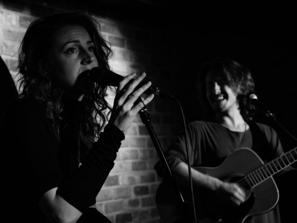 Promo Mulholland Acoustic Duo London