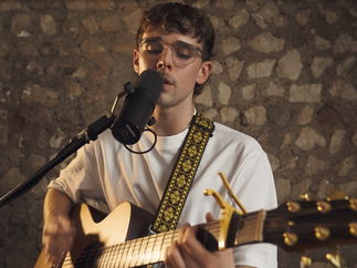 Promo Alfie Singer Guitarist East Sussex