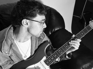 Promo Alfie Singer Guitarist East Sussex