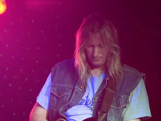 Promo Alive and Kicking 80