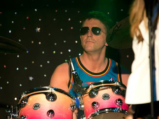 Promo Alive and Kicking 80