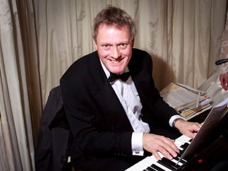Promo Alan H Pianist Hampshire