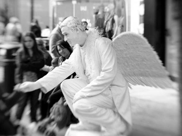 Promo Christmas Angel Statue Christmas Living Statue East Sussex