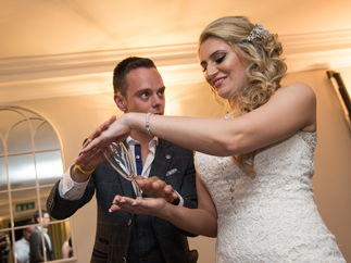 Promo Close Up Magician Jamie Magician Northamptonshire