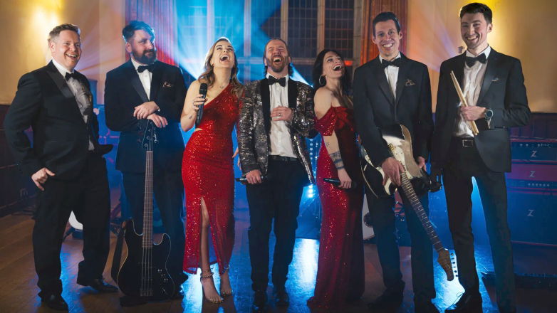 Promo AURA Function Band Essex