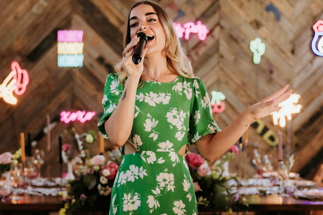 Promo AURA Function Band Essex