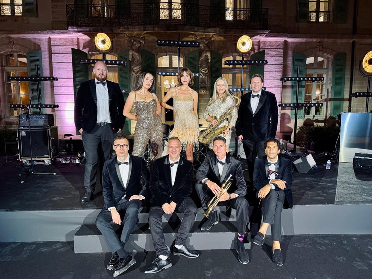 artists similar to Flair