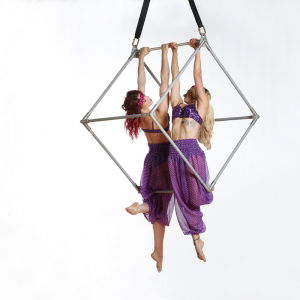 Promo Aerialist Katriana  Bedfordshire