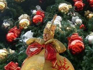 Promo Christmas Baubles Mix and Mingle Christmas Entertainers East Sussex