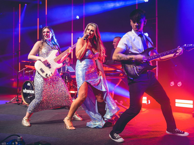 artists similar to The Front