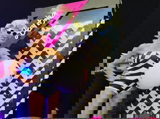 Promo Margot Robbie Barbie and Harley Quinn Lookalike Margot Robbie / Barbie / Harley Quinn Lookalike Norfolk