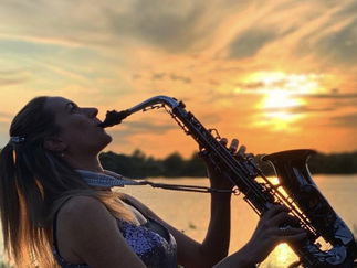 Promo Lizzie B Sax Saxophonist Berkshire