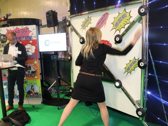 Promo Batak Wall Giant and Outdoor Games Cambridgeshire