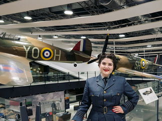 Promo Lily Belle Solo Singer With Tracks Bedfordshire