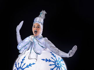 Promo Christmas Baubles Mix and Mingle Christmas Entertainers East Sussex