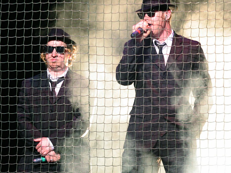 artists similar to Sweet Home Chicago