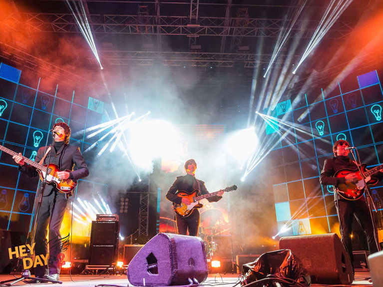 artists similar to Beatles Live