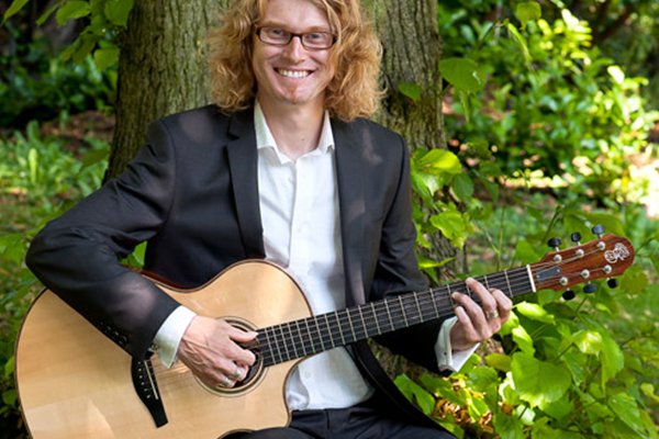 Promo Ben Harrison Classical Guitarist Somerset