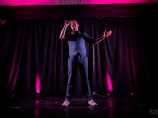 Promo Tom Charles Singer Guitarist Newcastle upon Tyne