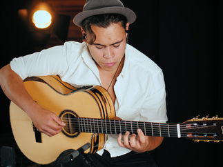 Promo Billy Martinez Classical Guitarist Buckinghamshire