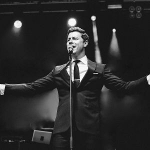 Promo Born To Swing  Buckinghamshire