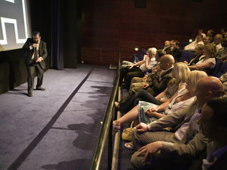 Promo Ricky Gervais David Brent Lookalike Lookalike West Sussex