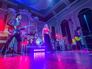 Promo Brightlights Dance Anthems 90s, 00s and Contemporary Dance Band Hampshire