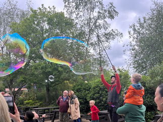 Promo Bubbletastic Bubbleologist Mix and Mingle Entertainer London