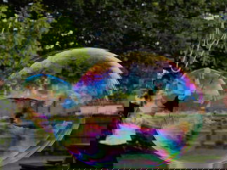 Promo Bubbleologist Street Performer Leicestershire