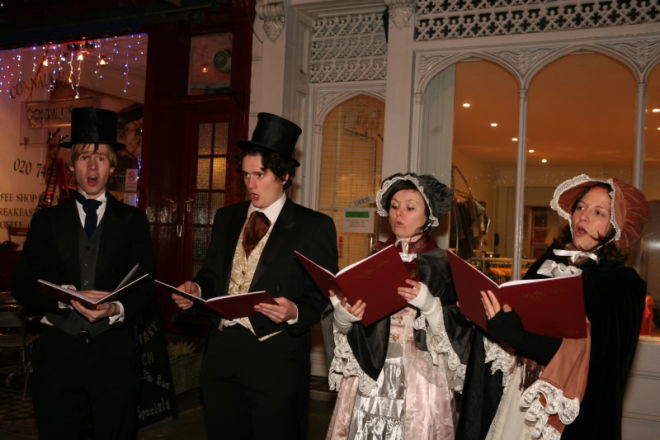 Festive Carol Singers | Christmas Carol Singers Hertfordshire | Alive ...