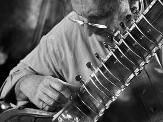 Promo Raga Traditional Sitar Player Devon