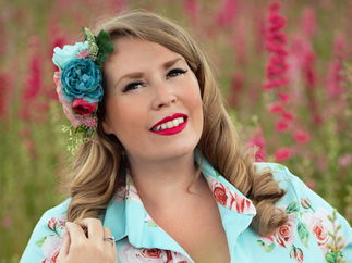 Promo Vintage Lianna Vintage 50s/60s Singer West Sussex