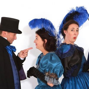 Promo Christmas Carollers  London
