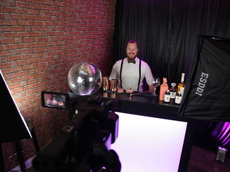 Promo Christmas Cocktail Party Virtual Cocktail & Live Music Party London