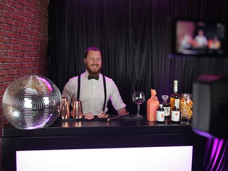 Promo Christmas Cocktail Party Virtual Cocktail & Live Music Party London