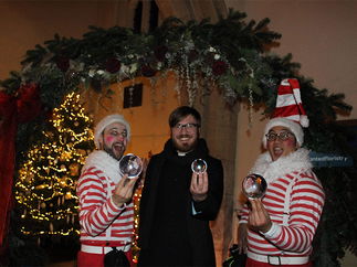 Promo Christmas Elves Christmas Entertainer Leicestershire