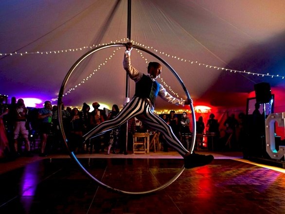 Promo Centric Circus Performer Hertfordshire