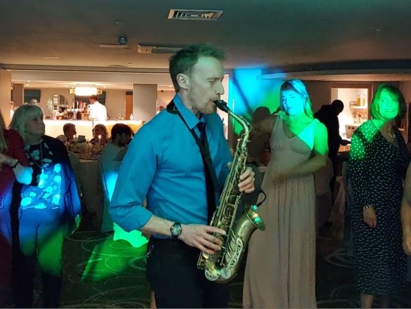 Promo Classic Sax Saxophonist performing with backing tracks Kent