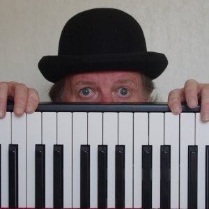 Promo Mike Ash  Surrey