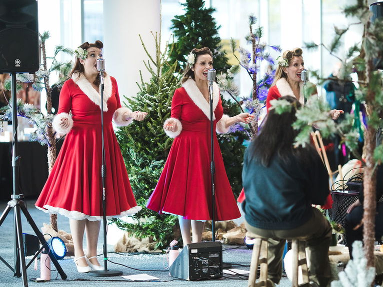 artists similar to Santa Babes