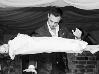 Promo Close Up Magician Jamie Magician Northamptonshire