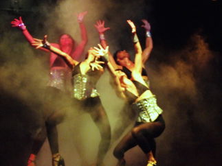 Promo Cyber Burlesque Dancer Kent