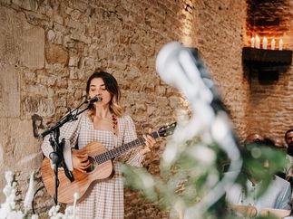 Promo Isla Solo Singer/ Guitarist London