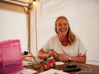 Promo Whimsical Wedding Guest Illustrator Caricaturist Oxfordshire