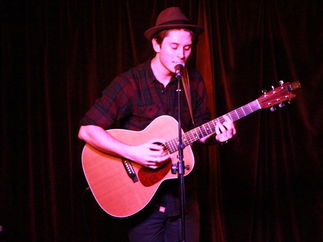 Promo Daniel Cassini Solo Singer/Guitarist Kent