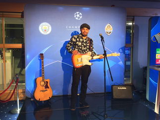 Promo Danny C Solo Singer-Guitarist West Yorkshire