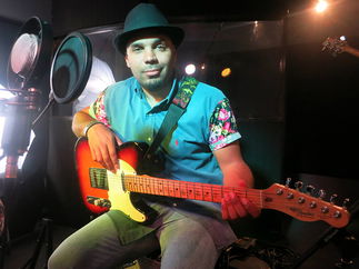 Promo Danny C Solo Singer-Guitarist West Yorkshire